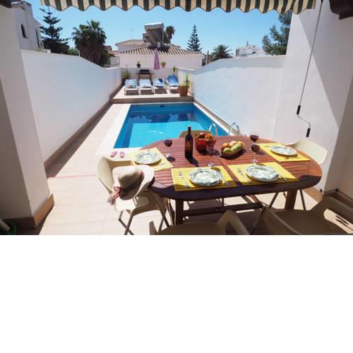 Nerja Paradise Rentals - Villa Daisy
