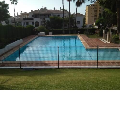 Netflix - Piscina - Bar - Jardines - Parking - Wifi