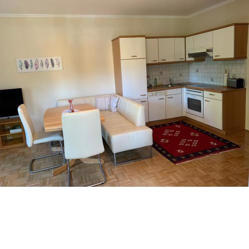 Nettes 2 Zimmer Apartment Autobahnnähe