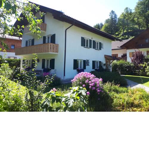 Neu: Gepflegte Gartenwohnung (69 qm) in Mittenwald