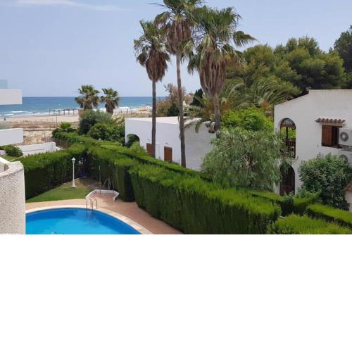 Neu renoviertes Strandappartment mit Meerblick