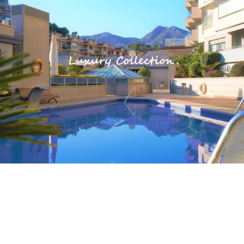 (NEW 2022) BAY VIEW LUXURY APARTMENT WITH SEA VIEWS, OPEN TERRACE & POOL