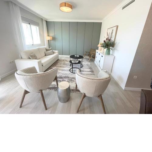 New 2BR Apartement with sea views in very center of Marbella.