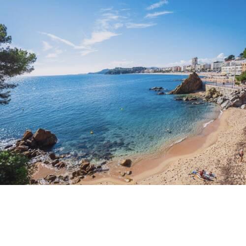 New Apart in Lloret centre for 8
