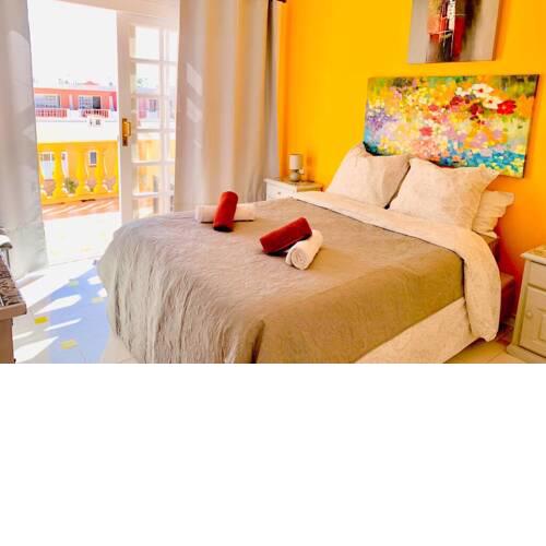 NEW Apartamento Luxury Caleta, Pool, Terrace, Wifi