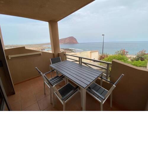 NEW Apartment next to the beach