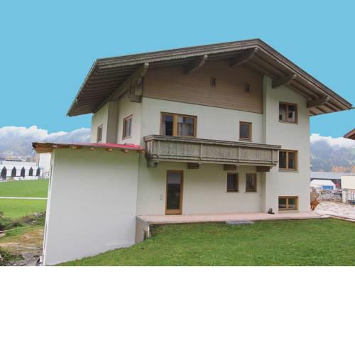 New apartment very close to the ski lift Hochzillertal
