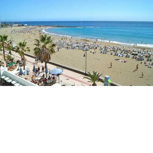 New fabulous 2-bedroom apartment right near the beach of Los Crstianos