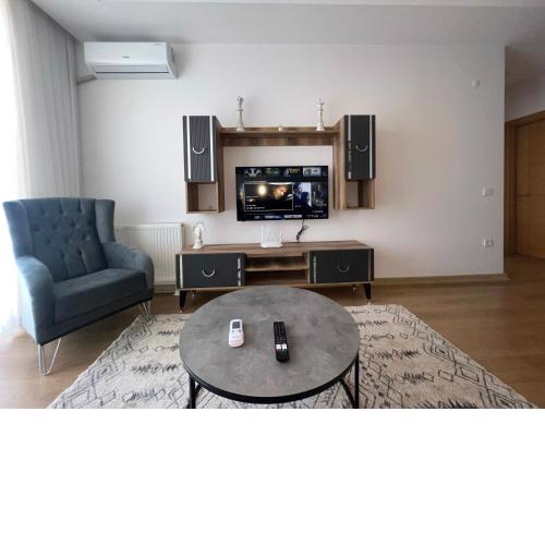 New Furnished Flat Central Location Free WIFI AC