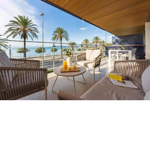 New luxury apartment on the beach