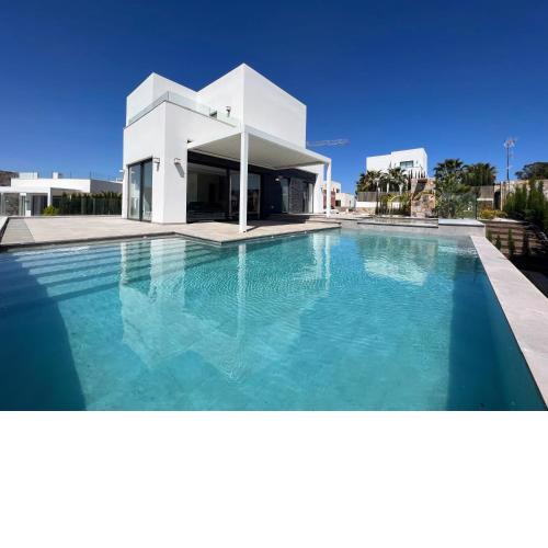 New Luxury Villa with private pool in Las Colinas golf resort LC3