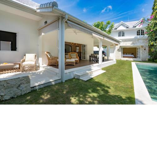 *NEW* Modern Colonial 4bd Tranquil Villa in Umalas