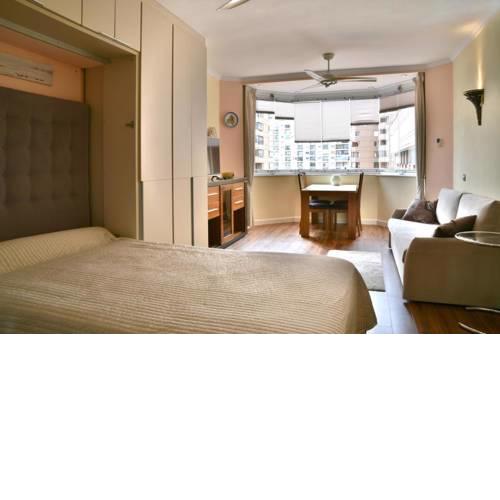 NEW! Seafront luxury studio in Las Palmeras hotel