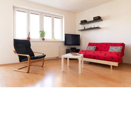 New Studio with Private Parking