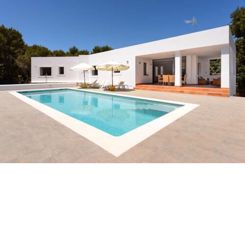 New Villa with Pool 19 mins from Ibiza town