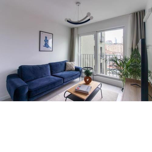 Newly Built Bright 2BR w Free Shuttle #68