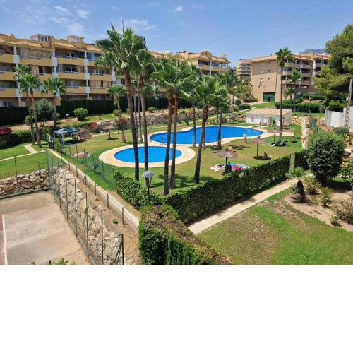 Newly refurbished 2 Bedroom, 2 bathroom Apt - Fuengirola- Sleeps upto 6, Pets allowed