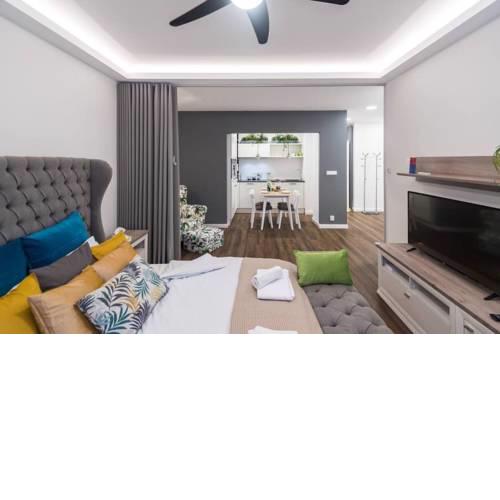 Newly Renovated home in Old Town