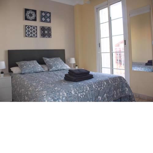 Nice and New Studio with balcony close to the city