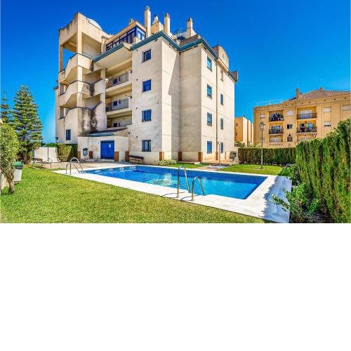 Nice apartment in Algarrobo with Outdoor swimming pool, WiFi and 2 Bedrooms