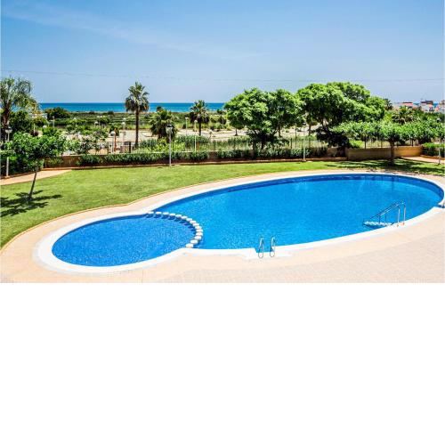 Nice apartment in Cabanes with Outdoor swimming pool and 2 Bedrooms