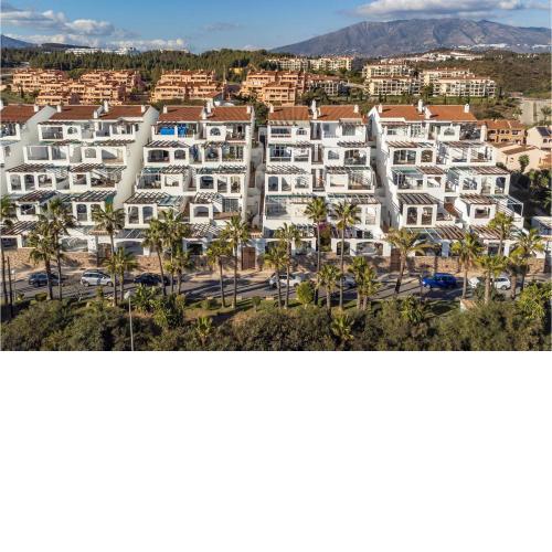 Nice apartment in Cala de Mijas with WiFi, Outdoor swimming pool and 2 Bedrooms