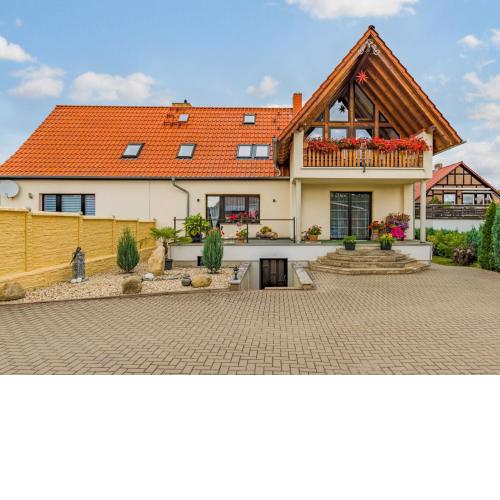 Nice apartment in Cattenstedt with a balcony