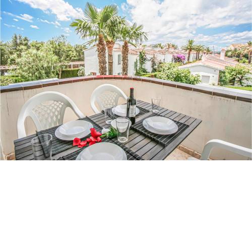 Nice apartment in Dénia with Outdoor swimming pool and 1 Bedrooms