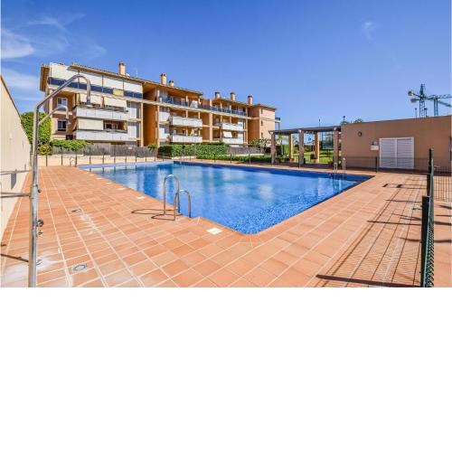 Nice apartment in El Puerto de Santa Mar with Sauna, WiFi and 2 Bedrooms