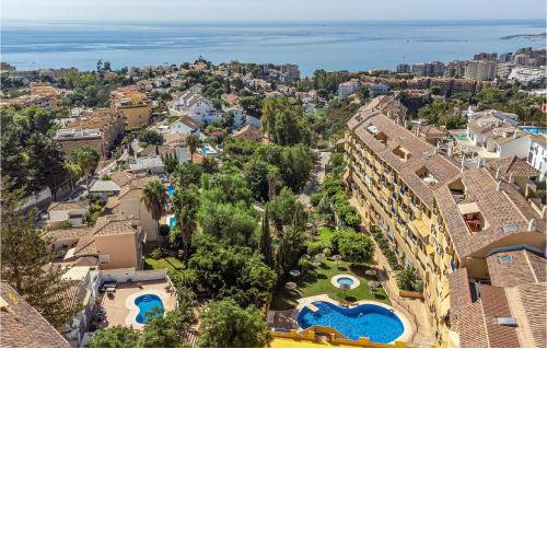 Nice apartment in Fuengirola with Outdoor swimming pool and 1 Bedrooms