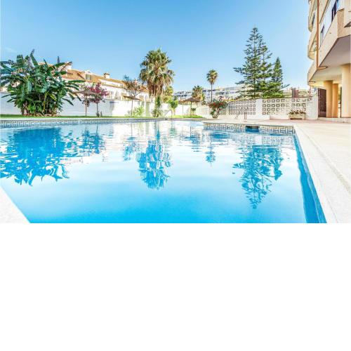 Nice apartment in Fuengirola with Outdoor swimming pool, WiFi and 4 Bedrooms