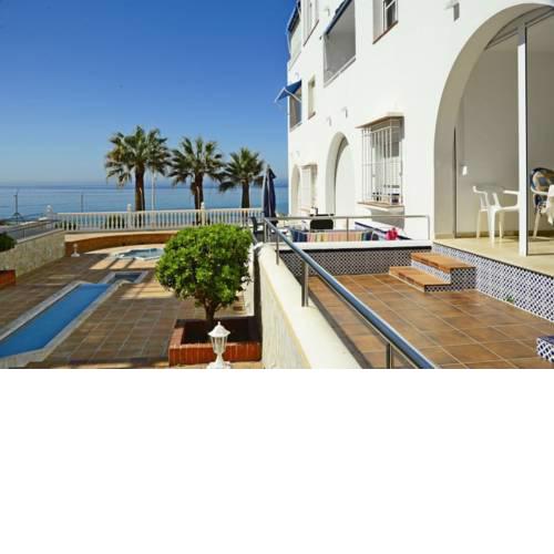 Nice apartment in Fuentes de Nerja