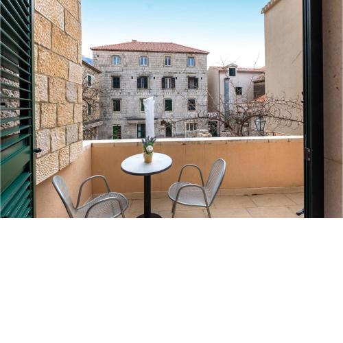 Nice apartment in Omis with WiFi and 1 Bedrooms