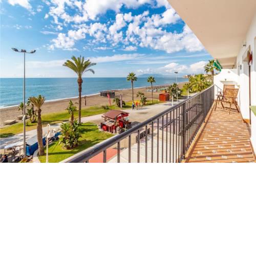 Nice apartment in Rincón de la Victoria w/ 3 Bedrooms