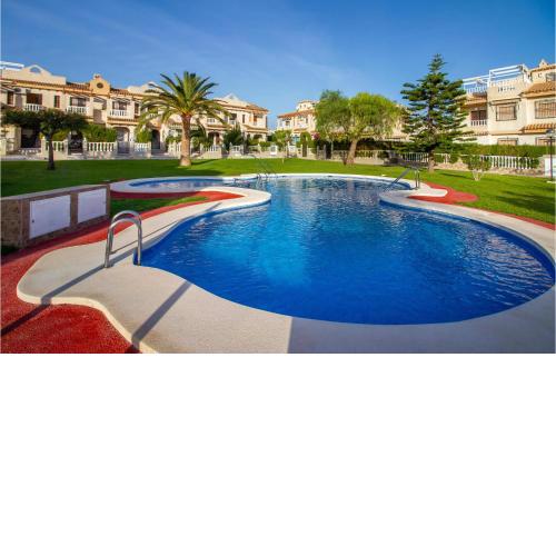 Nice apartment in Torrevieja with WiFi, Outdoor swimming pool and 1 Bedrooms
