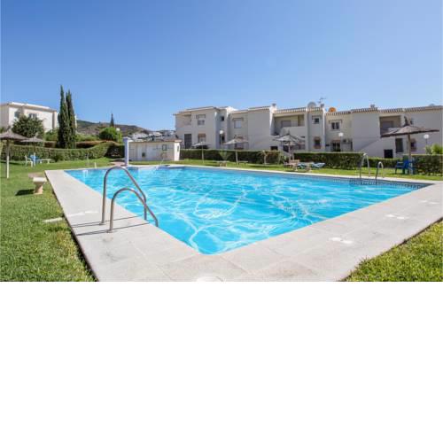 Nice apartment in Torrox w/ WiFi, Outdoor swimming pool and 2 Bedrooms