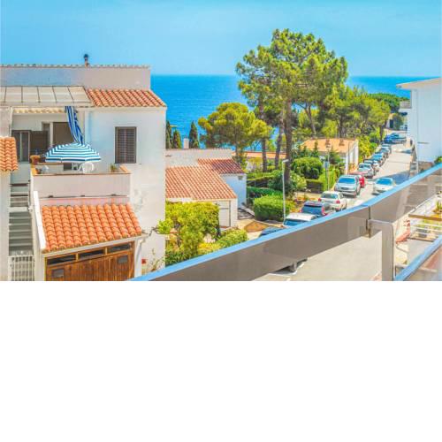 Nice apartment in Tossa de Mar w/ 3 Bedrooms