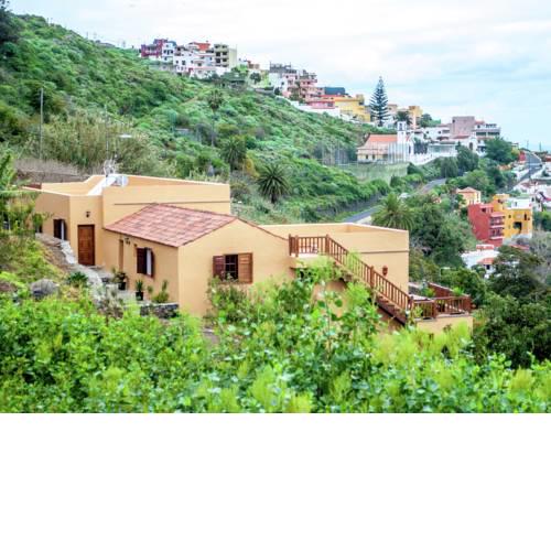 Nice apartment with fantastic views of the coastline of Tenerife