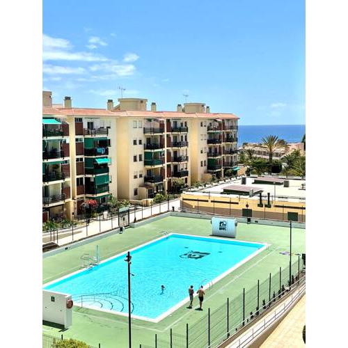 Nice apartment with pool and ocean view, Los Cristianos Beach