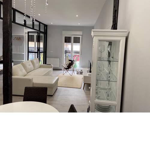 Nice & cozy apartment in the old town. Bonito y acogedor en pleno casco antiguo. Parking free