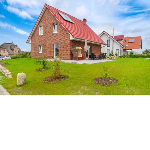 Nice holiday home in Groß Schwansee with 3 Bedrooms