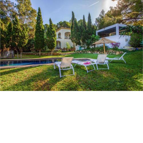 Nice home in Denia with Outdoor swimming pool and 4 Bedrooms