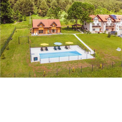 Nice home in Donji Babin Potok with WiFi, Heated swimming pool and 2 Bedrooms