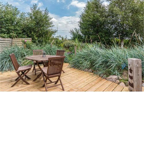 Nice home in Friedrichskoog with Sauna, WiFi and 3 Bedrooms