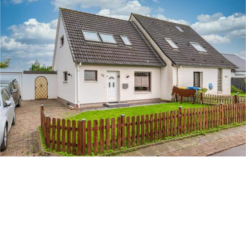 Nice home in Hennstedt with WiFi and 2 Bedrooms