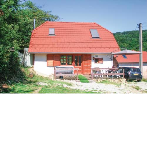 Nice home in Jedlove Kostolany w/ WiFi and 3 Bedrooms