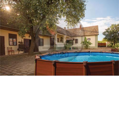 Nice home in Karanac w/ WiFi, Outdoor swimming pool and 4 Bedrooms