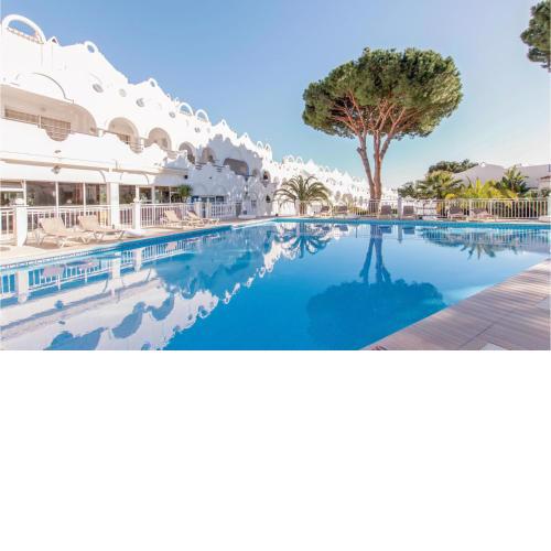 Nice home in Marbella with WiFi, Outdoor swimming pool and 2 Bedrooms