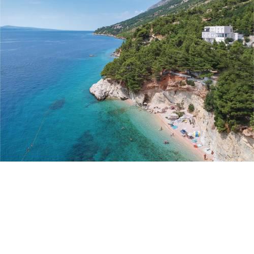Nice home in Pisak w/ Outdoor swimming pool, Jacuzzi and 10 Bedrooms
