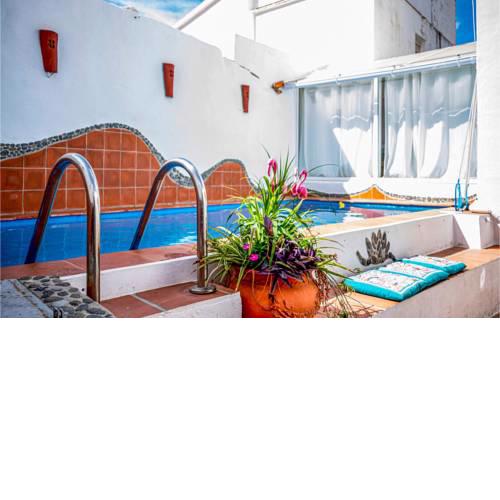 Nice home in Sayalonga w/ Outdoor swimming pool, WiFi and 4 Bedrooms